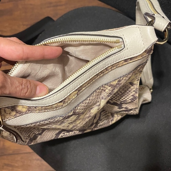 Michael Kors Purse,Snake Skin Patterns - Picture 6 of 7